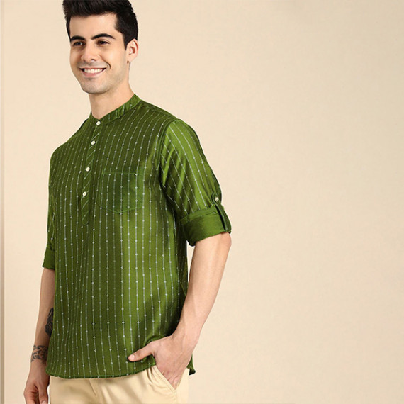https://www.trendingfits.com/products/men-olive-green-gold-toned-ethnic-motifs-woven-design-kurta