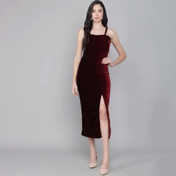 https://www.trendingfits.com/products/maroon-velvet-sheath-midi-dress