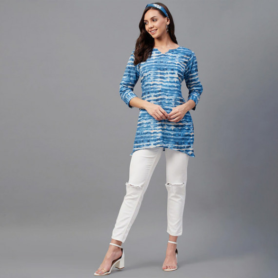 https://www.trendingfits.com/products/women-blue-tunics