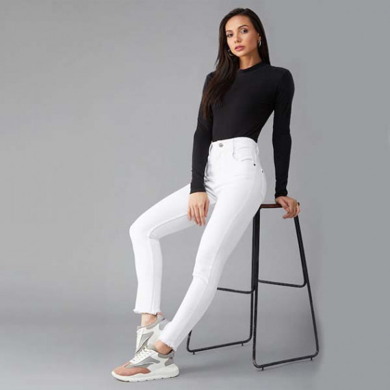 https://www.trendingfits.com/products/women-black-skinny-fit-high-rise-stretchable-jeans
