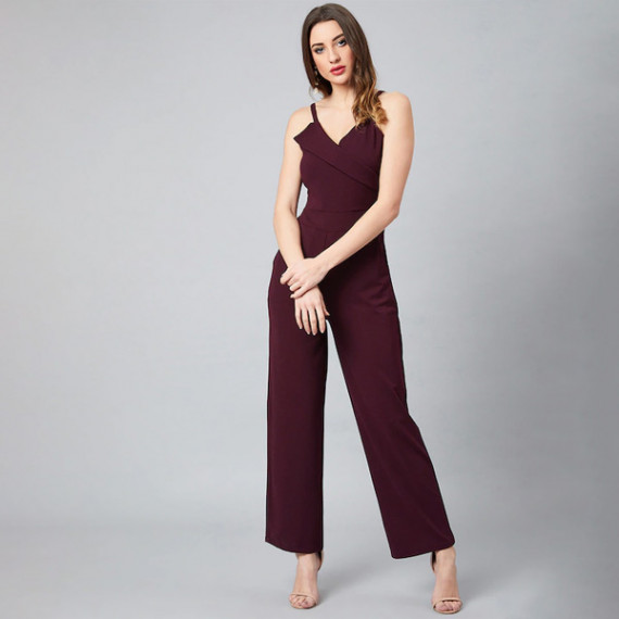 https://www.trendingfits.com/products/women-burgundy-solid-basic-jumpsuit