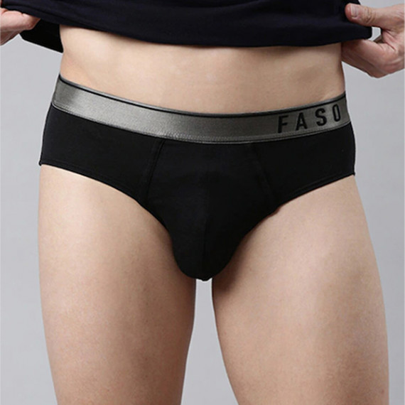 https://www.trendingfits.com/products/men-black-solid-cotton-basic-briefs