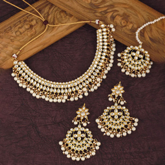 https://www.trendingfits.com/products/gold-plated-necklace-with-earrings