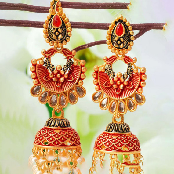 https://www.trendingfits.com/products/gold-metal-necklaces-and-earring