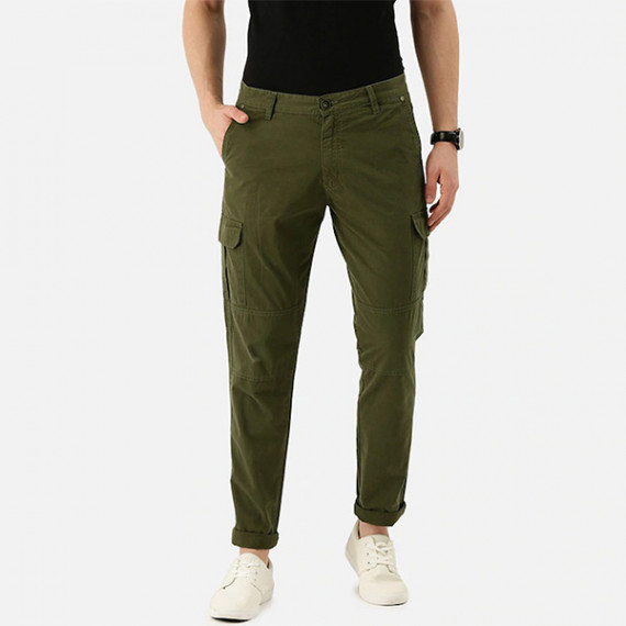 https://www.trendingfits.com/products/men-olive-slim-fit-pure-cotton-cargos-trousers