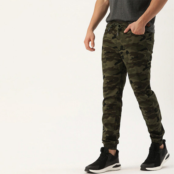 https://www.trendingfits.com/products/men-olive-green-camouflage-printed-slim-fit-joggers-trousers
