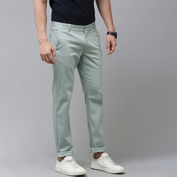 https://www.trendingfits.com/products/u-s-polo-assn-men-grey-printed-denver-slim-fit-trousers