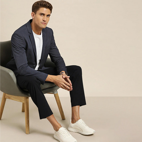 https://www.trendingfits.com/products/men-navy-blue-slim-fit-self-design-smart-casual-blazer