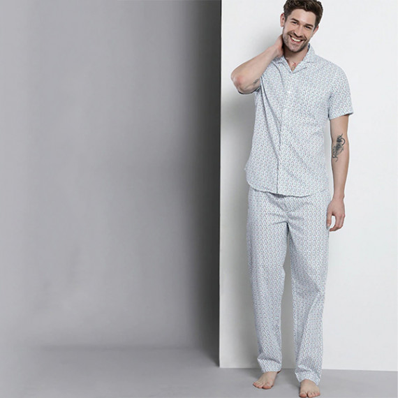 https://www.trendingfits.com/products/men-white-printed-pure-cotton-night-suit
