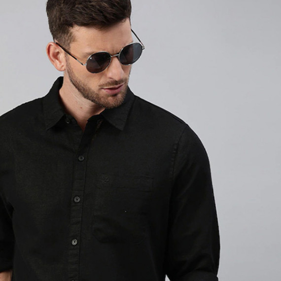 https://www.trendingfits.com/products/men-black-slim-fit-cotton-casual-shirt