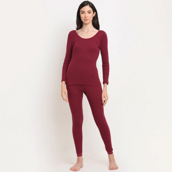 https://www.trendingfits.com/products/women-maroon-striped-thermal-top