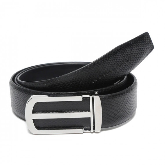 https://www.trendingfits.com/products/chrome-leather-belt