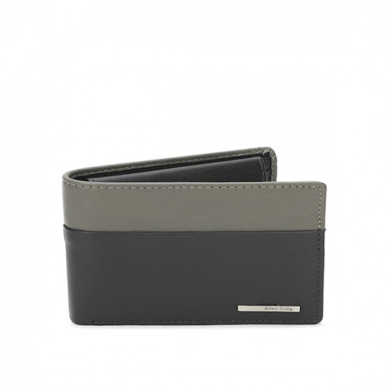https://www.trendingfits.com/products/men-grey-colourblocked-leather-two-fold-lather-wallet