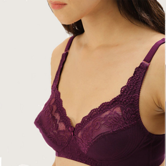 https://www.trendingfits.com/products/burgundy-lace-non-wired-non-padded-everyday-bra-db-bf-005c