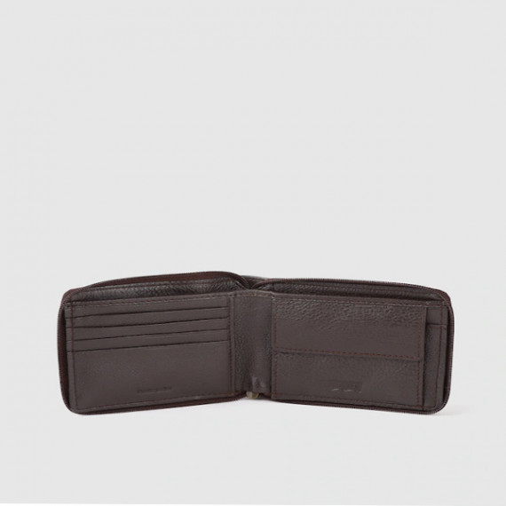 https://www.trendingfits.com/products/men-brown-textured-zip-around-wallet