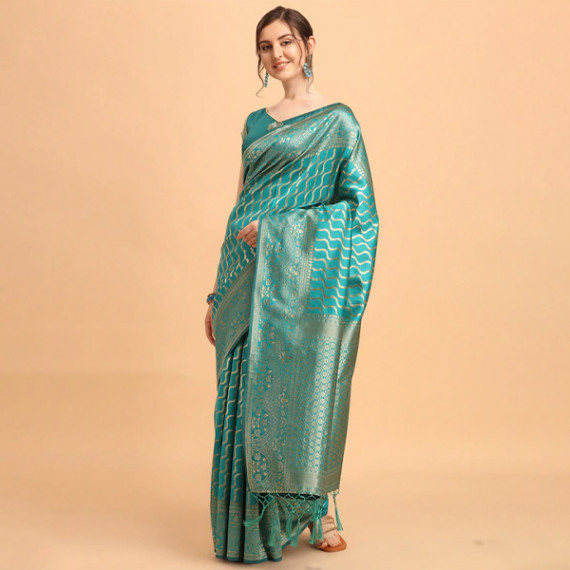 https://www.trendingfits.com/products/green-gold-toned-silk-blend-fusion-leheriya-saree
